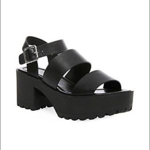 Madden girl platform sandals size 7 vegan leather